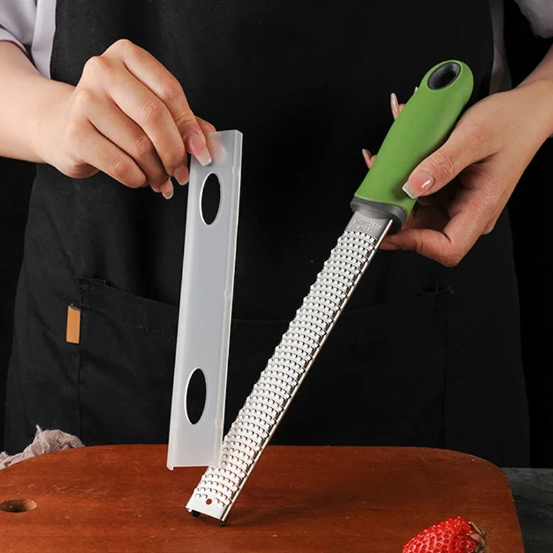 Stainless Steel Cheese Grater and Lemon Zester with Cover