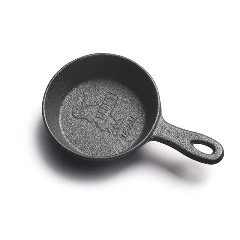 8.5 cm Cast Iron Mini Egg Frying Pan for Gas and Induction Hobs