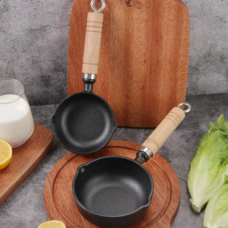 12 cm Cast Iron Mini Frying Pan with Pour Spout, for Eggs, Butter and Milk