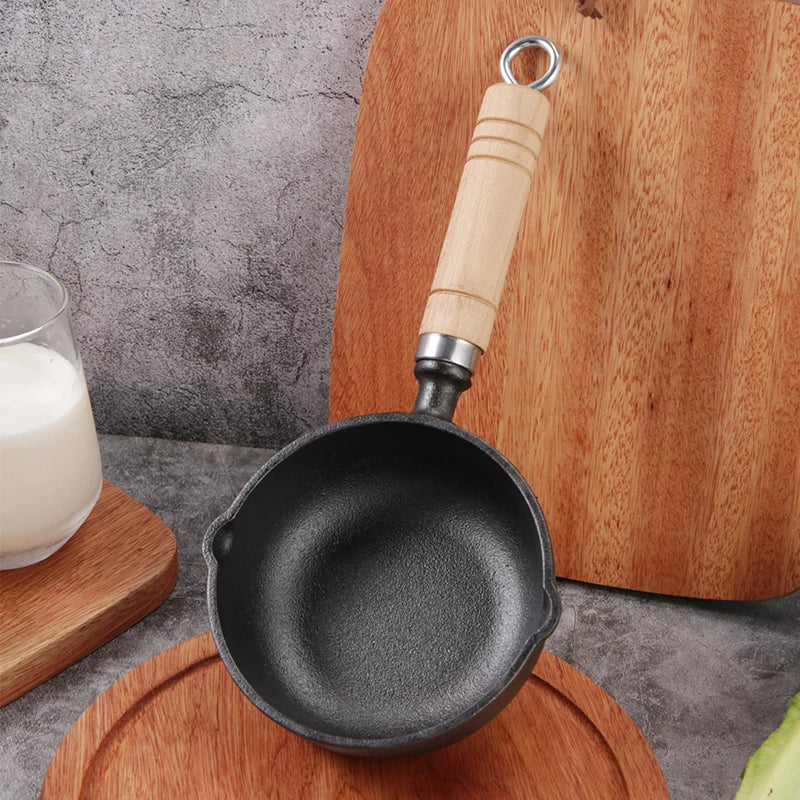 12 cm Cast Iron Mini Frying Pan with Pour Spout, for Eggs, Butter and Milk