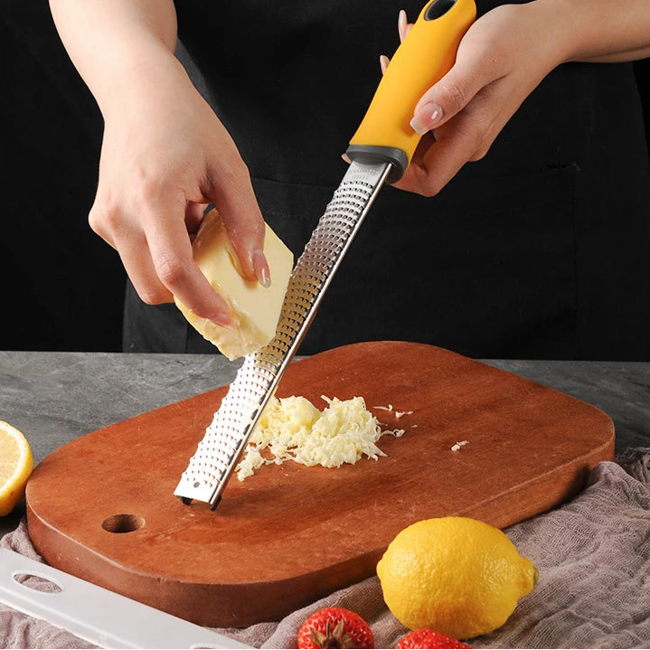 Stainless Steel Cheese Grater and Lemon Zester with Cover
