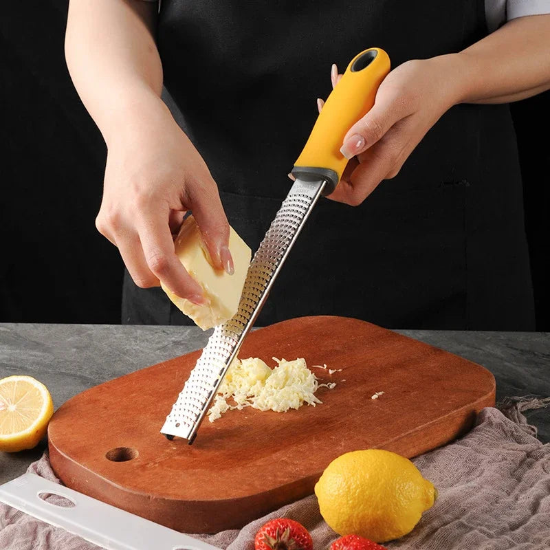 Stainless Steel Cheese Grater and Lemon Zester with Cover