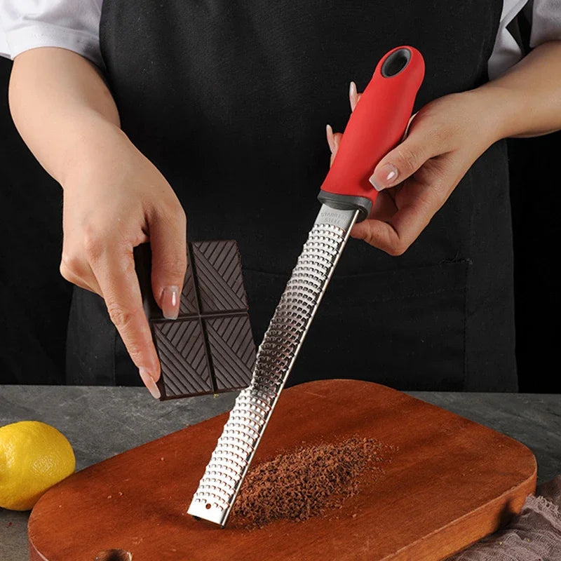 Stainless Steel Cheese Grater and Lemon Zester with Cover