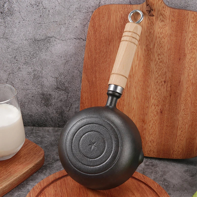 12 cm Cast Iron Mini Frying Pan with Pour Spout, for Eggs, Butter and Milk