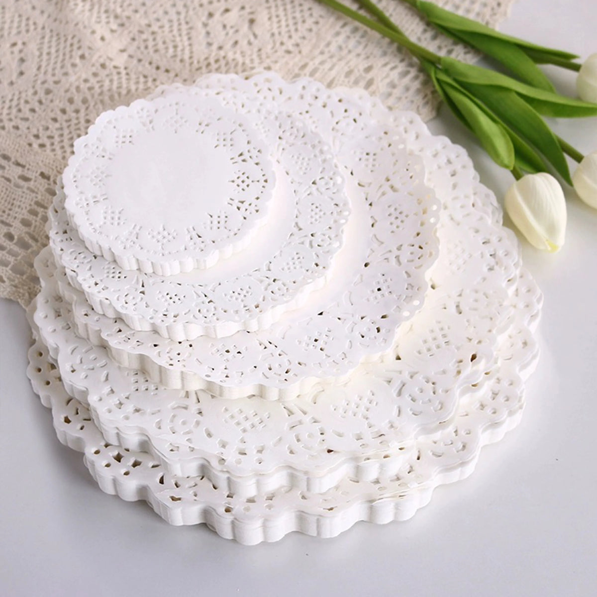 Paper Doilies, Round, Oval or Rectangular, 50 or 100 Pack